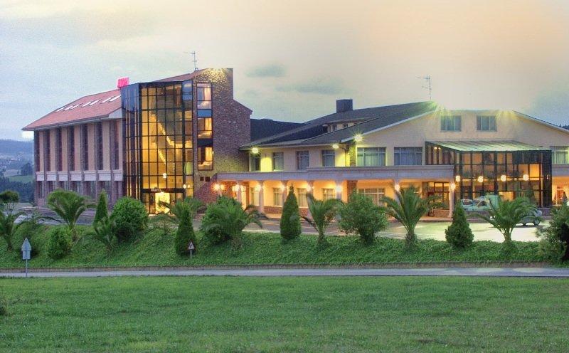 Hotel Royal Llanera Kültér fotó
