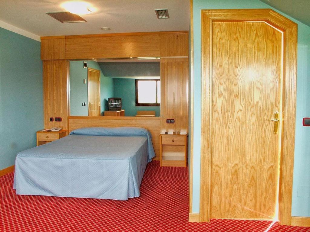 Hotel Royal Llanera Kültér fotó