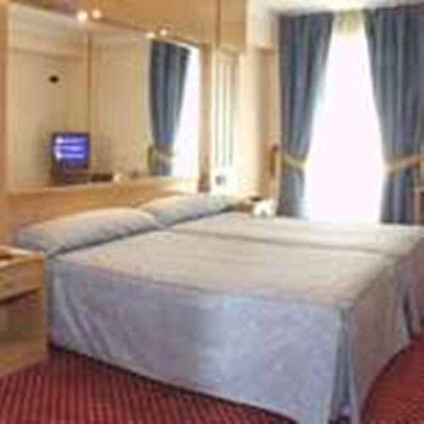 Hotel Royal Llanera Kültér fotó